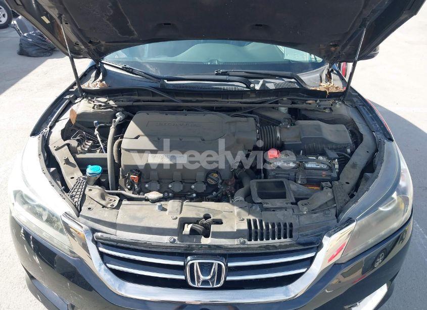 Photo 10 of 2013 Honda Accord EX-L V-6 (VIN 1HGCR3F89DA012313)