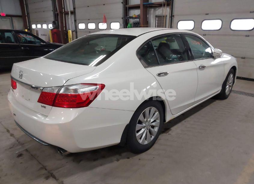 Photo 4 of 2013 Honda Accord EX-L V-6 (VIN 1HGCR3F89DA800654)