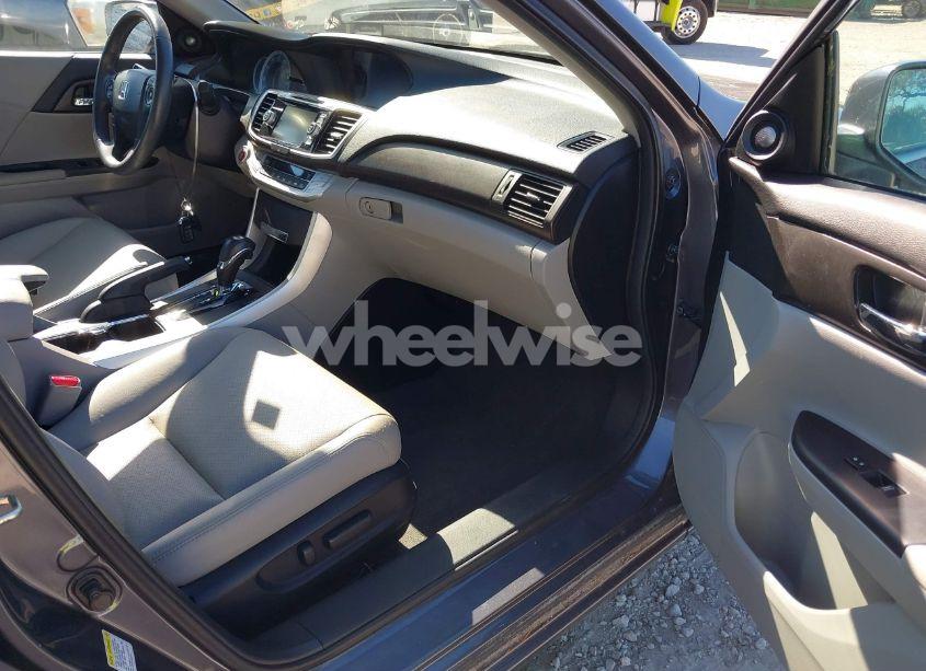 Photo 5 of 2014 Honda Accord EX-L V-6 (VIN 1HGCR3F89EA000678)