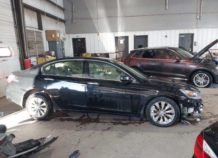 Photo 12 of 2014 Honda Accord EX-L V-6 (VIN 1HGCR3F89EA014208)