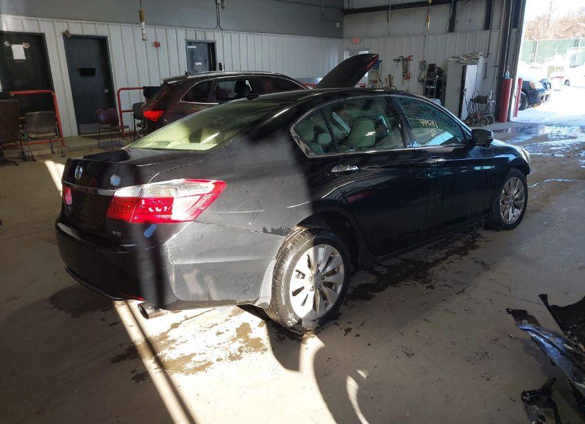 Photo 4 of 2014 Honda Accord EX-L V-6 (VIN 1HGCR3F89EA014208)