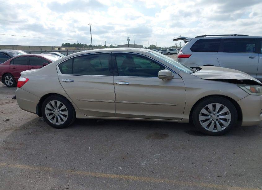 Photo 13 of 2014 Honda Accord EX-L V-6 (VIN 1HGCR3F89EA017481)