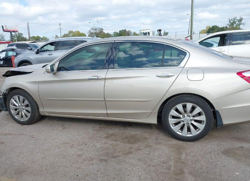 Photo 14 of 2014 Honda Accord EX-L V-6 (VIN 1HGCR3F89EA017481)