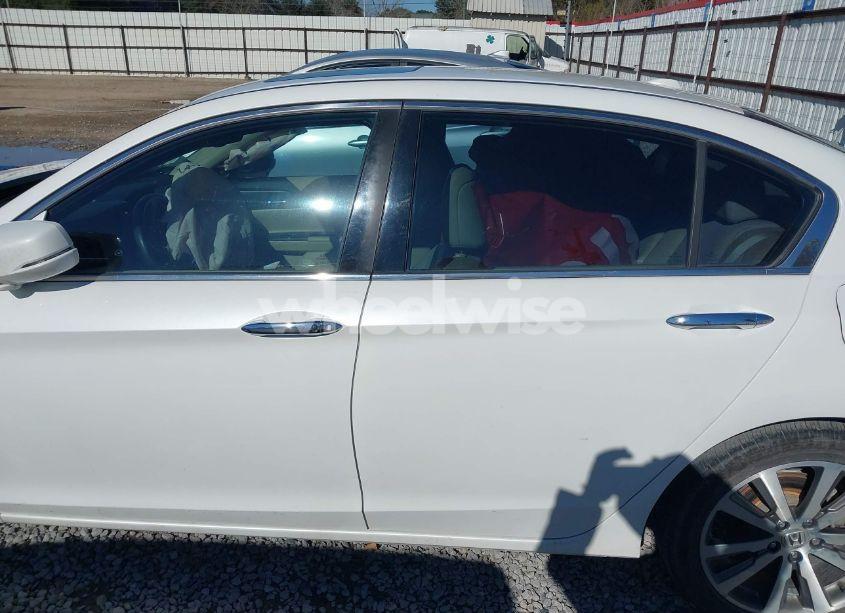 Photo 15 of 2014 Honda Accord EX-L V-6 (VIN 1HGCR3F89EA043109)
