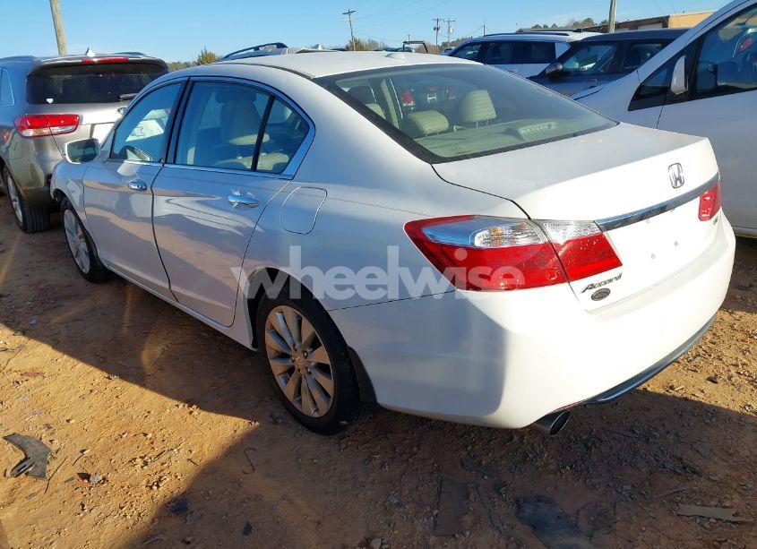 Photo 3 of 2015 Honda Accord EX-L V-6 (VIN 1HGCR3F89FA001041)