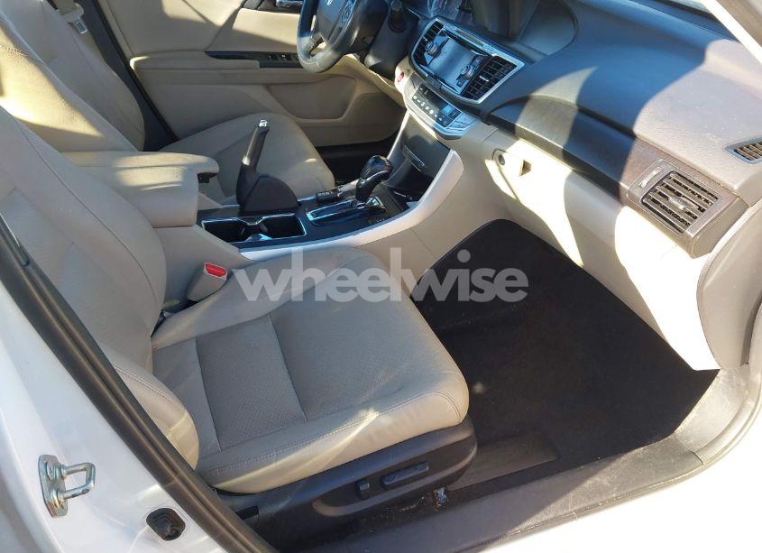 Photo 5 of 2015 Honda Accord EX-L V-6 (VIN 1HGCR3F89FA001041)