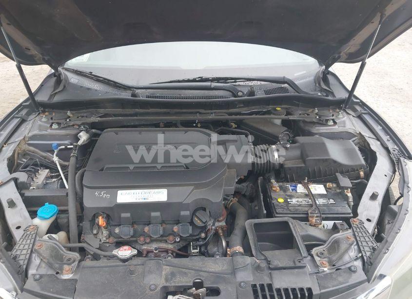 Photo 10 of 2015 Honda Accord EX-L V-6 (VIN 1HGCR3F89FA004425)