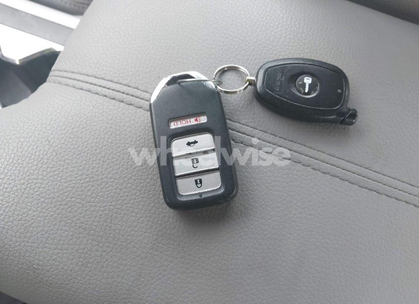 Photo 11 of 2015 Honda Accord EX-L V-6 (VIN 1HGCR3F89FA004425)