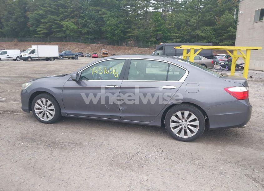 Photo 14 of 2015 Honda Accord EX-L V-6 (VIN 1HGCR3F89FA004425)