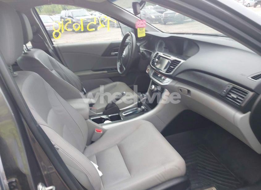 Photo 5 of 2015 Honda Accord EX-L V-6 (VIN 1HGCR3F89FA004425)