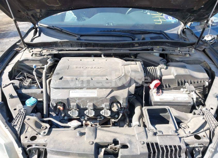 Photo 10 of 2015 Honda Accord EX-L V-6 (VIN 1HGCR3F89FA028787)