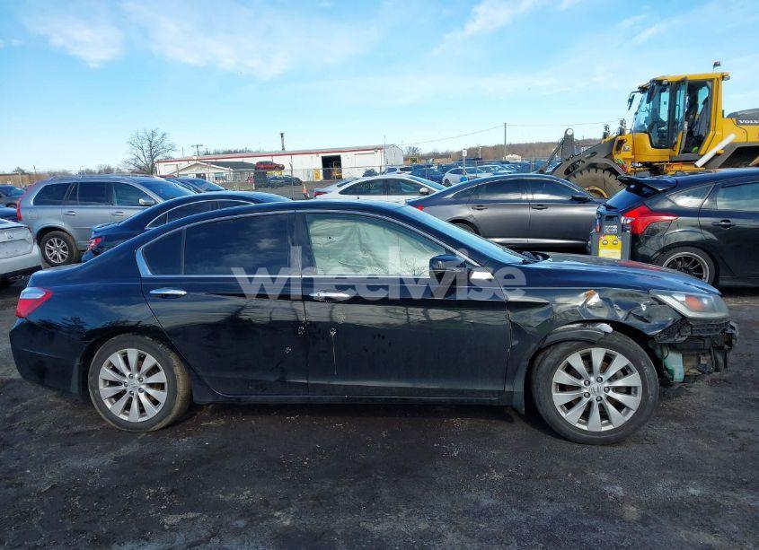 Photo 13 of 2015 Honda Accord EX-L V-6 (VIN 1HGCR3F89FA028787)