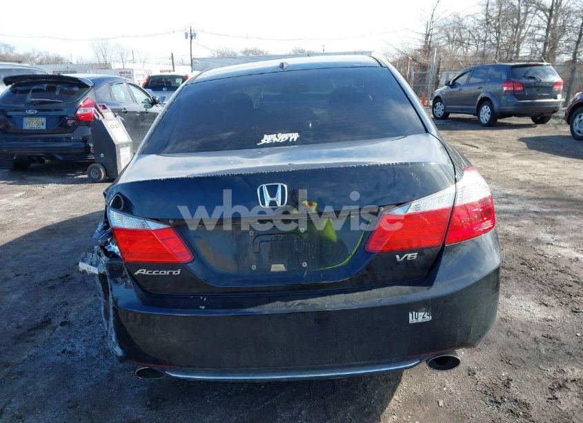 Photo 16 of 2015 Honda Accord EX-L V-6 (VIN 1HGCR3F89FA028787)