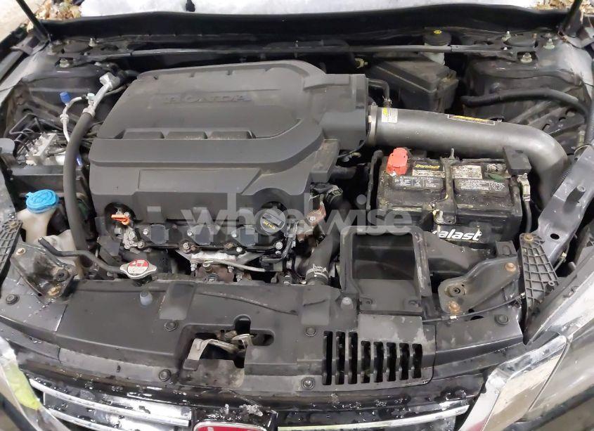 Photo 10 of 2015 Honda Accord EX-L V-6 (VIN 1HGCR3F89FA031219)