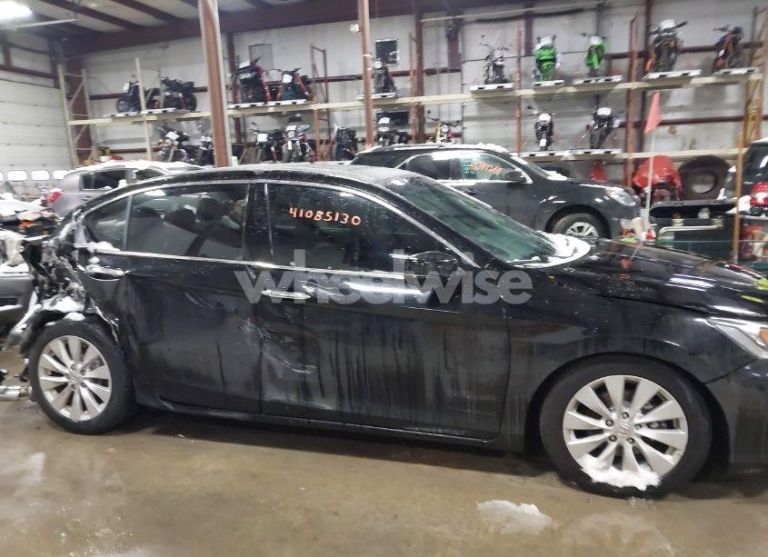 Photo 13 of 2015 Honda Accord EX-L V-6 (VIN 1HGCR3F89FA031219)