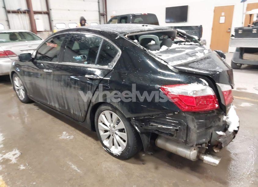 Photo 3 of 2015 Honda Accord EX-L V-6 (VIN 1HGCR3F89FA031219)