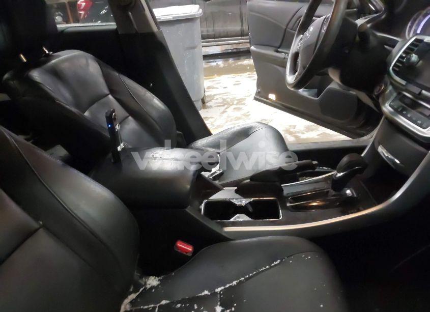 Photo 5 of 2015 Honda Accord EX-L V-6 (VIN 1HGCR3F89FA031219)