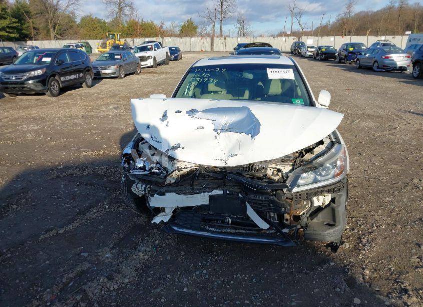Photo 12 of 2016 Honda Accord EX-L V-6 (VIN 1HGCR3F89GA000487)