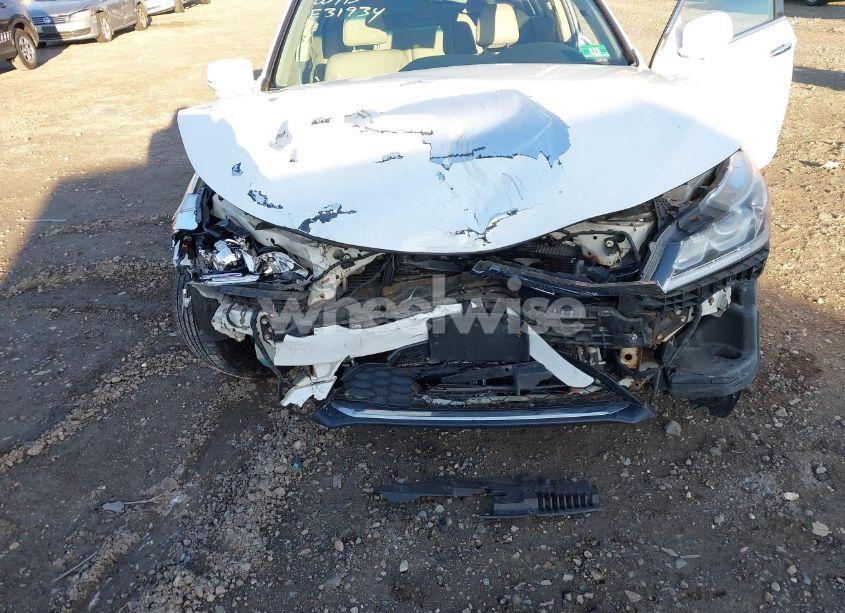 Photo 6 of 2016 Honda Accord EX-L V-6 (VIN 1HGCR3F89GA000487)