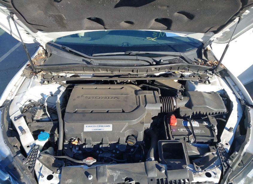 Photo 10 of 2016 Honda Accord EX-L V-6 (VIN 1HGCR3F89GA008511)