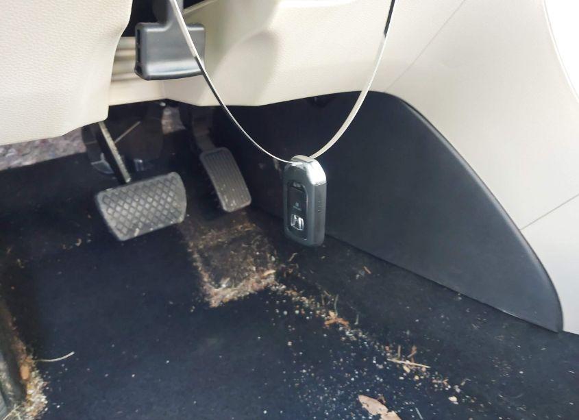 Photo 11 of 2016 Honda Accord EX-L V-6 (VIN 1HGCR3F89GA008511)