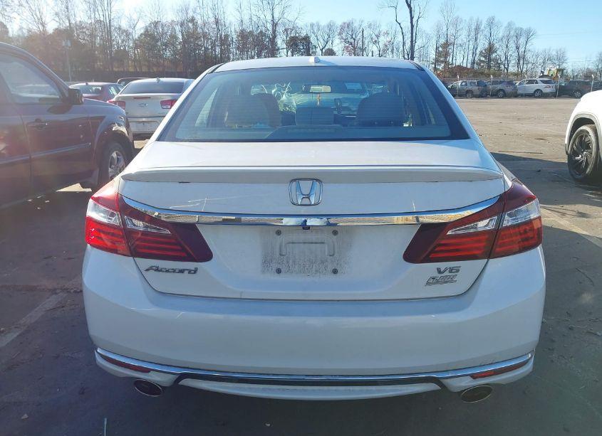 Photo 16 of 2016 Honda Accord EX-L V-6 (VIN 1HGCR3F89GA008511)