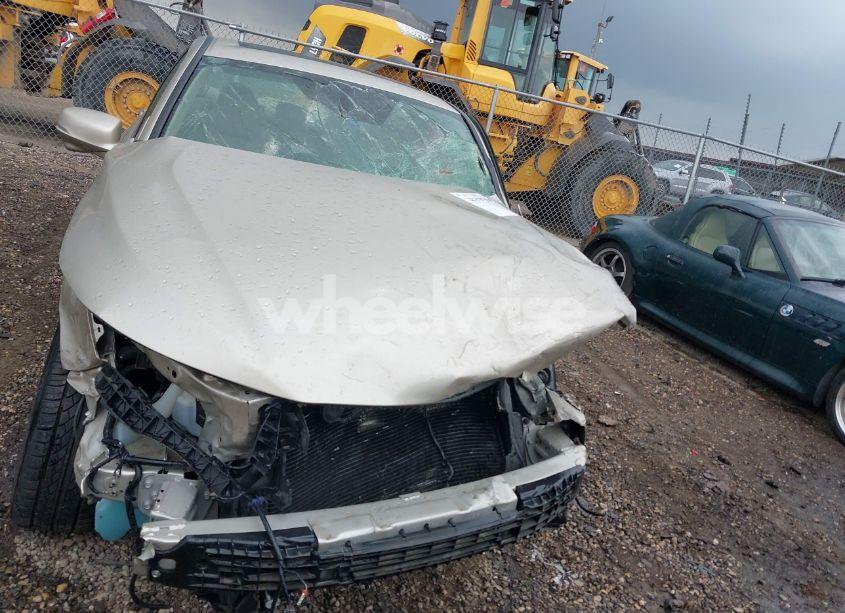 Photo 13 of 2016 Honda Accord EX-L V-6 (VIN 1HGCR3F89GA020304)