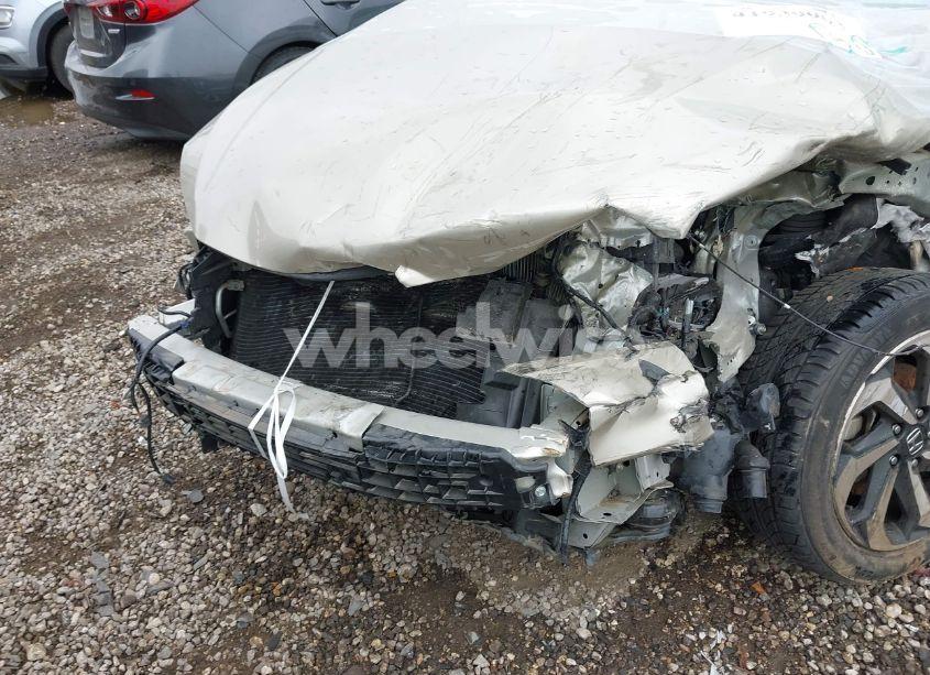 Photo 6 of 2016 Honda Accord EX-L V-6 (VIN 1HGCR3F89GA020304)