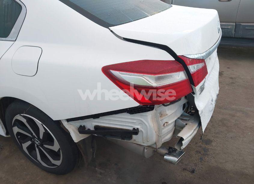 Photo 6 of 2016 Honda Accord EX-L V-6 (VIN 1HGCR3F89GA035126)