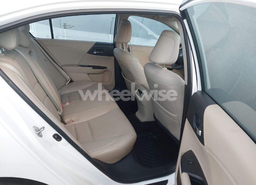 Photo 8 of 2016 Honda Accord EX-L V-6 (VIN 1HGCR3F89GA035126)