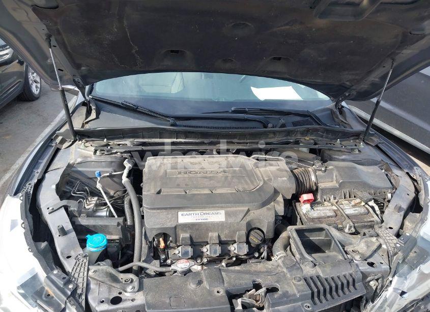 Photo 10 of 2017 Honda Accord EX-L V6 (VIN 1HGCR3F89HA000880)