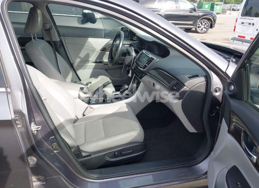 Photo 5 of 2017 Honda Accord EX-L V6 (VIN 1HGCR3F89HA000880)