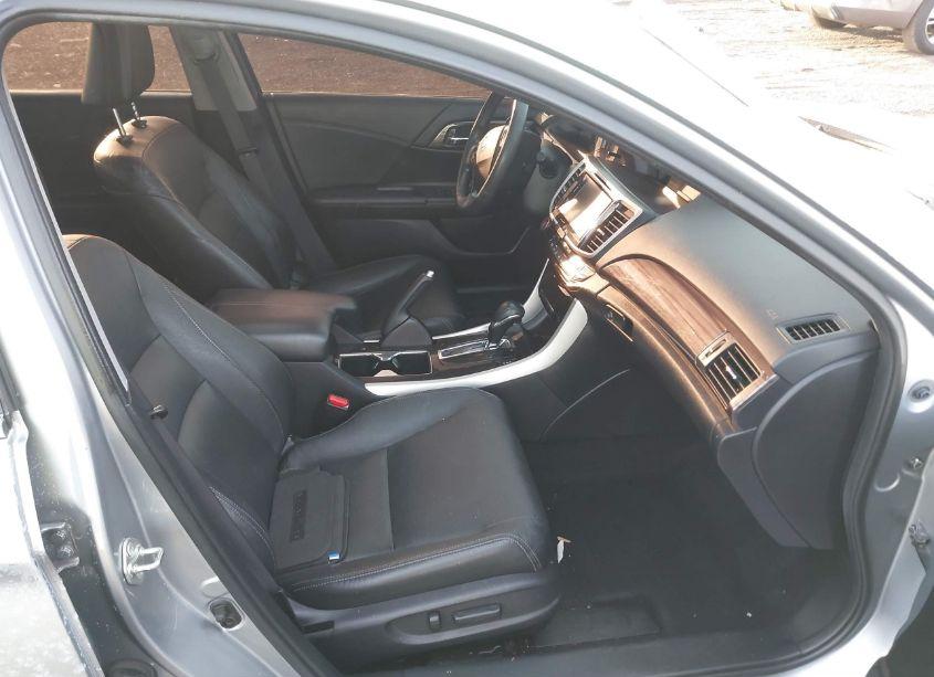 Photo 5 of 2017 Honda Accord EX-L V6 (VIN 1HGCR3F89HA029845)