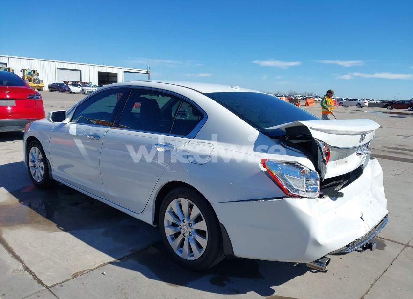 Photo 3 of 2013 Honda Accord EX-L V-6 (VIN 1HGCR3F8XDA014264)