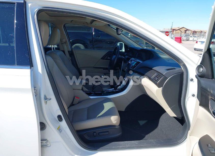 Photo 5 of 2013 Honda Accord EX-L V-6 (VIN 1HGCR3F8XDA014264)