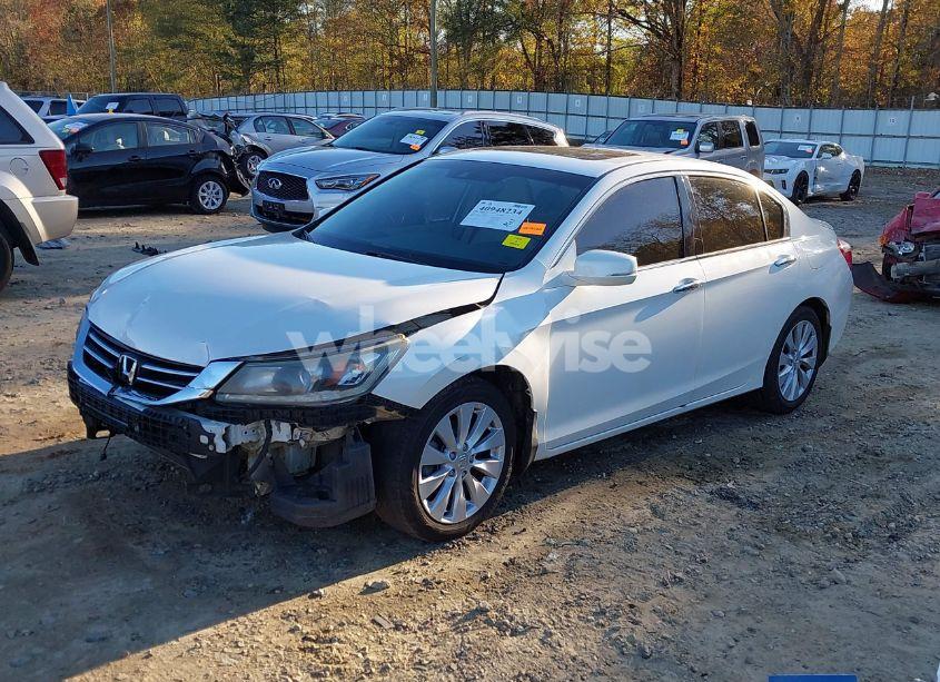 Photo 2 of 2013 Honda Accord EX-L V-6 (VIN 1HGCR3F8XDA024387)