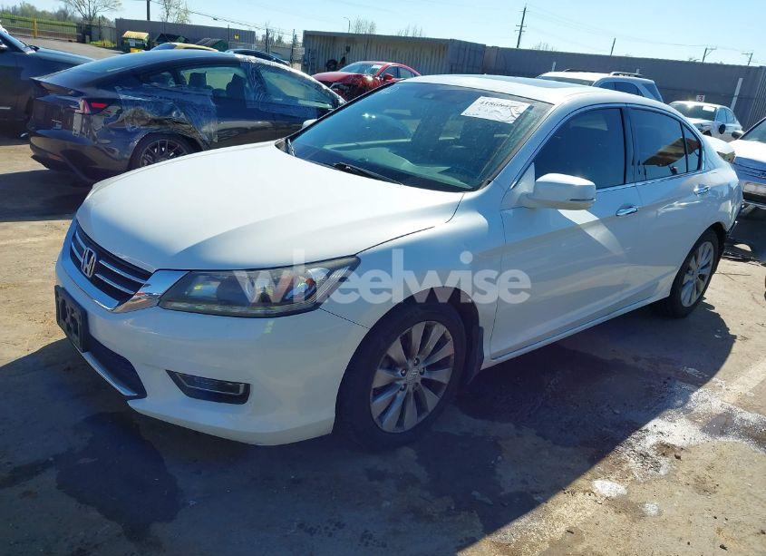 Photo 2 of 2013 Honda Accord EX-L V-6 (VIN 1HGCR3F8XDA038385)