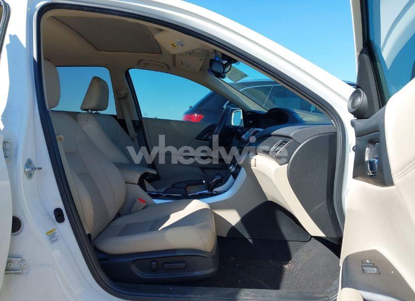 Photo 5 of 2013 Honda Accord EX-L V-6 (VIN 1HGCR3F8XDA038385)