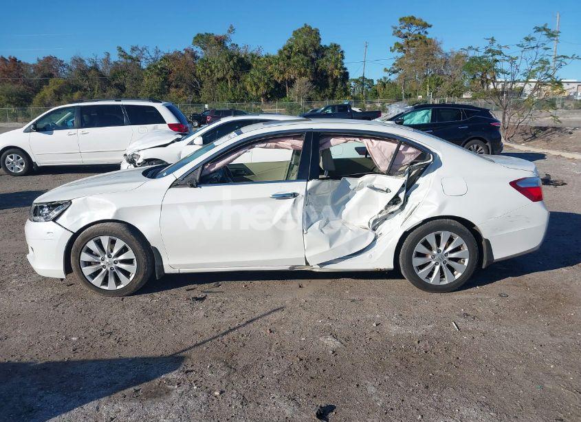 Photo 14 of 2014 Honda Accord EX-L V-6 (VIN 1HGCR3F8XEA002956)