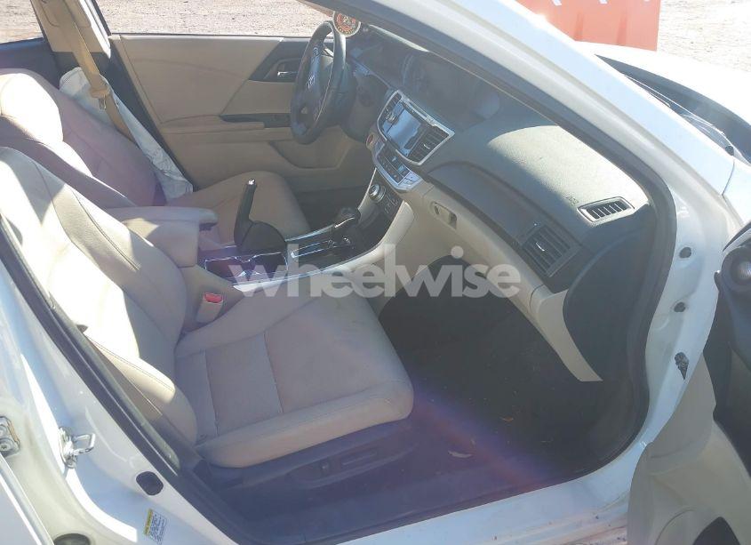 Photo 5 of 2014 Honda Accord EX-L V-6 (VIN 1HGCR3F8XEA002956)