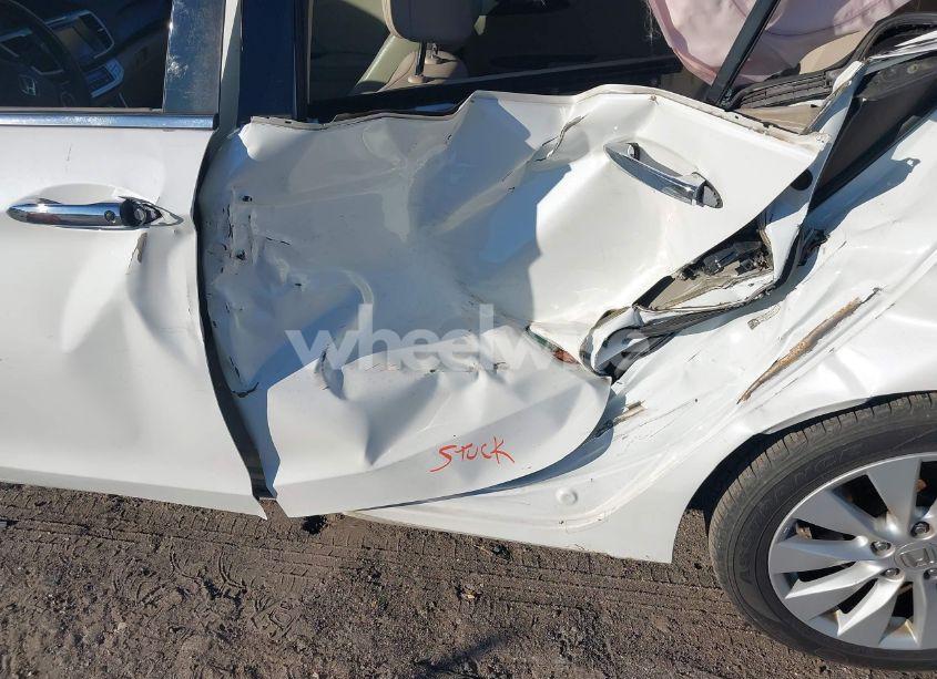 Photo 6 of 2014 Honda Accord EX-L V-6 (VIN 1HGCR3F8XEA002956)