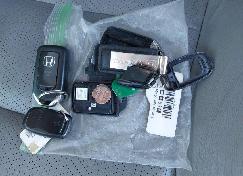 Photo 11 of 2014 Honda Accord EX-L V-6 (VIN 1HGCR3F8XEA039831)