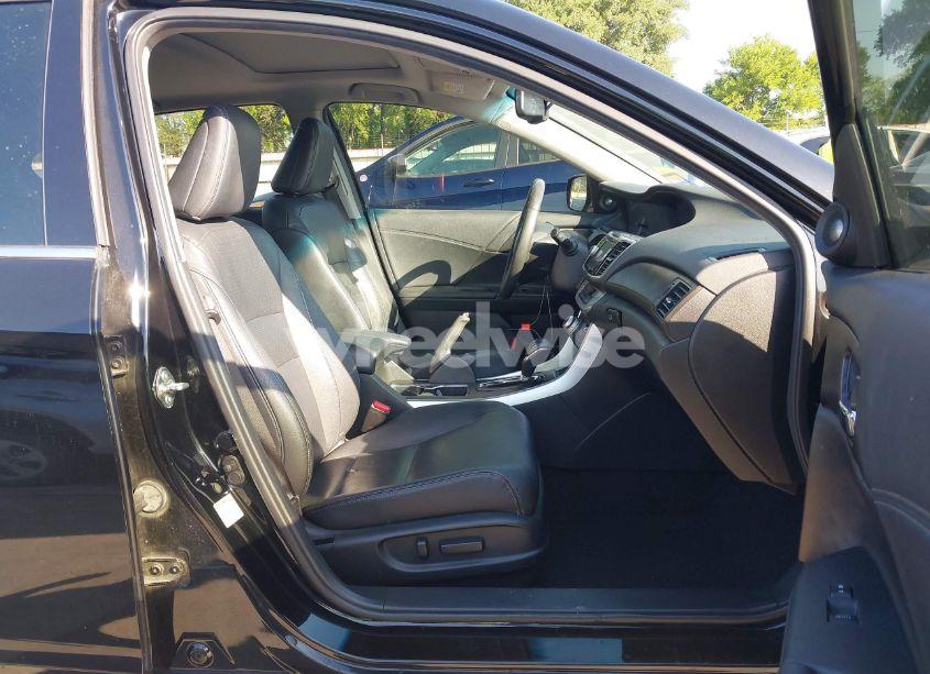 Photo 5 of 2014 Honda Accord EX-L V-6 (VIN 1HGCR3F8XEA039988)