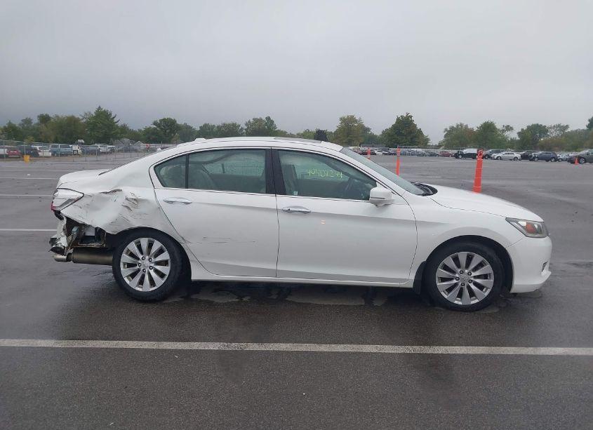 Photo 14 of 2015 Honda Accord EX-L V-6 (VIN 1HGCR3F8XFA000111)