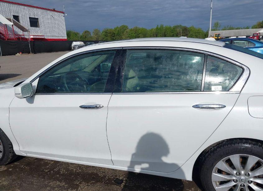 Photo 14 of 2015 Honda Accord EX-L V-6 (VIN 1HGCR3F8XFA002750)