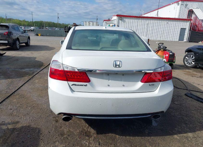 Photo 16 of 2015 Honda Accord EX-L V-6 (VIN 1HGCR3F8XFA002750)