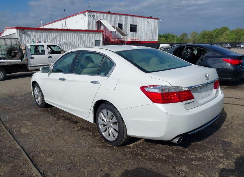 Photo 3 of 2015 Honda Accord EX-L V-6 (VIN 1HGCR3F8XFA002750)