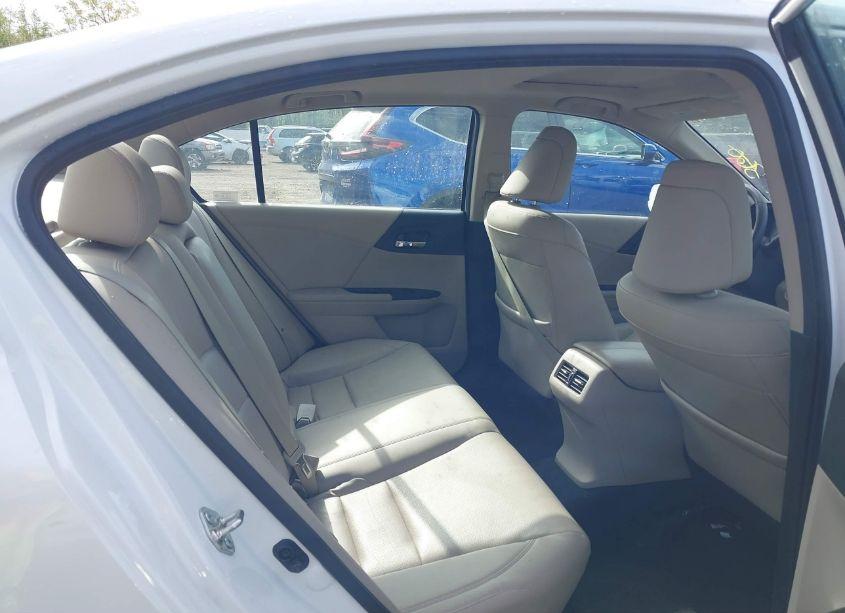 Photo 8 of 2015 Honda Accord EX-L V-6 (VIN 1HGCR3F8XFA002750)