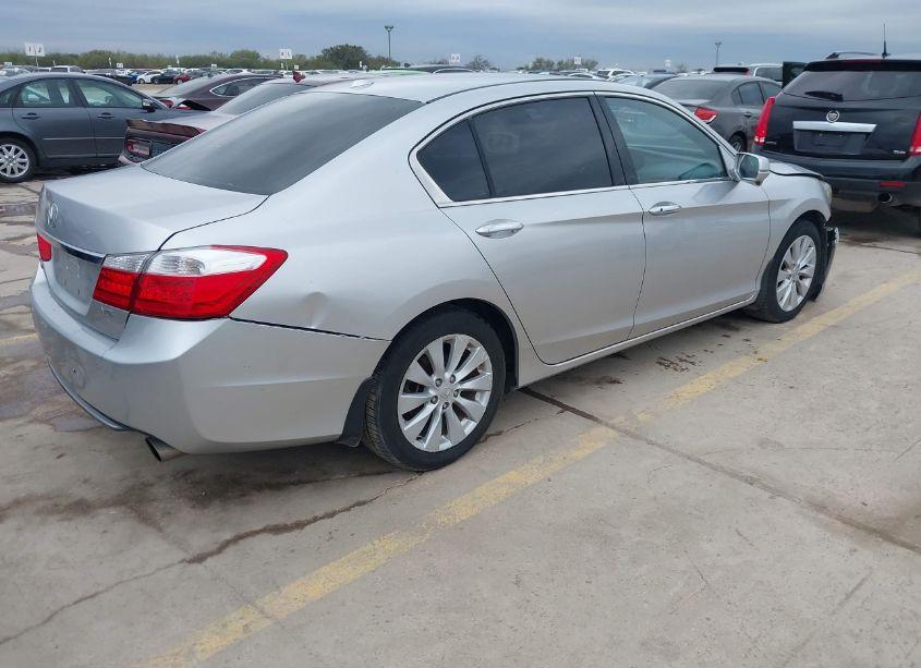 Photo 4 of 2015 Honda Accord EX-L V-6 (VIN 1HGCR3F8XFA015238)