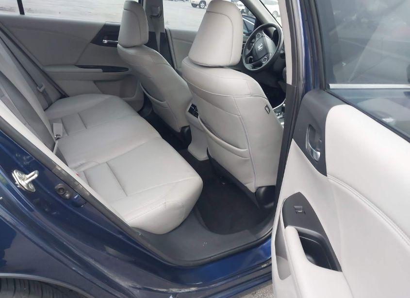 Photo 8 of 2015 Honda Accord EX-L V-6 (VIN 1HGCR3F8XFA020584)